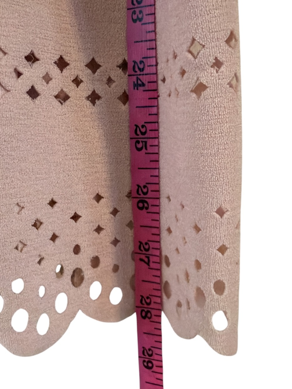 Lane Bryant Laser Cut Bell Sleeve Top Pink Blouse Scalloped Hem Size 14/16 - Picture 4 of 7